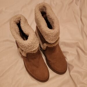 JustFab Tan Shearling-Lined Winter Boots